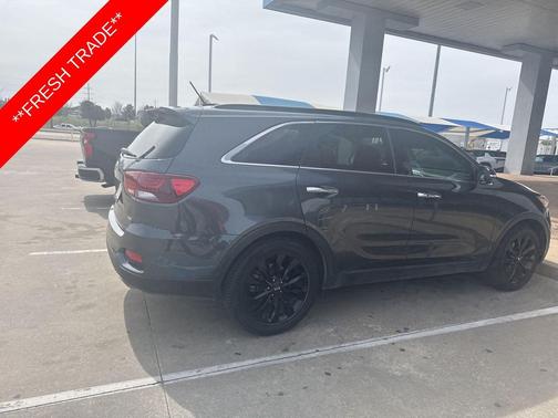 2020 Kia Sorento S