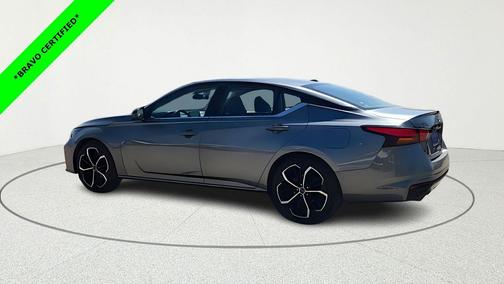 Gun Metallic 2023 Nissan Altima SR FWD