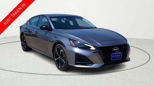 Gun Metallic 2023 Nissan Altima SR FWD
