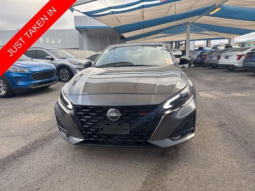 2023 Nissan Altima SR FWD