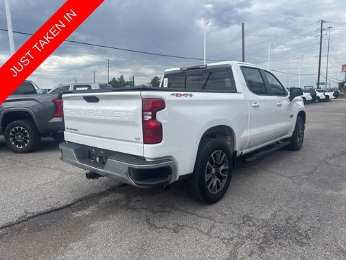 Summit White 2021 Chevrolet Silverado 1500 LT