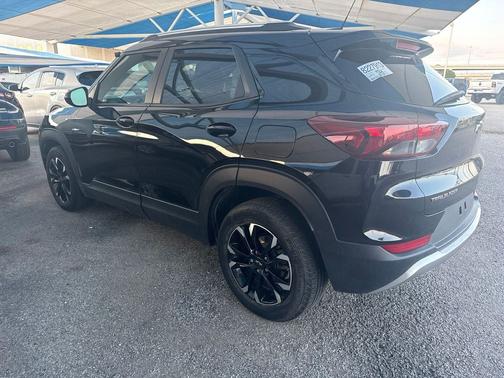 Mosaic Black Metallic 2022 Chevrolet Trailblazer LT