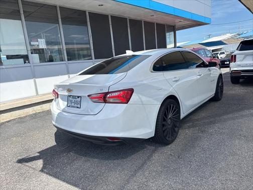 2022 Chevrolet Malibu FWD LT