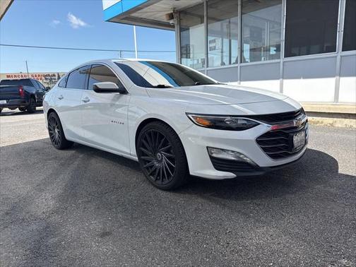 2022 Chevrolet Malibu FWD LT