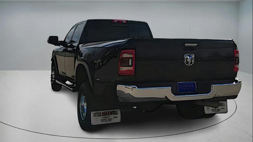 2019 RAM 3500 Laramie Crew Cab 4x4 8' Box