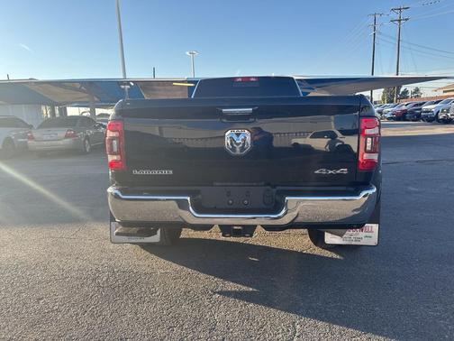 2019 RAM 3500 Laramie Crew Cab 4x4 8' Box