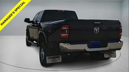 2019 RAM 3500 Laramie Crew Cab 4x4 8' Box