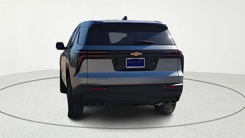 2024 Chevrolet Traverse LS