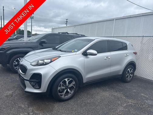 Sparkling Silver 2021 Kia Sportage LX