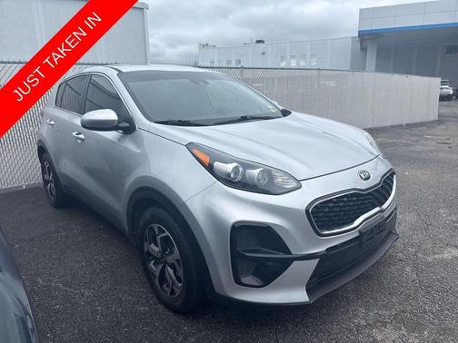 Sparkling Silver 2021 Kia Sportage LX