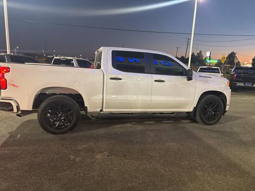 2022 Chevrolet Silverado 1500 Custom
