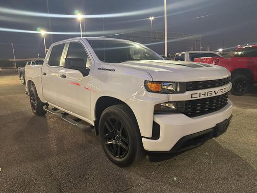 2022 Chevrolet Silverado 1500 Custom