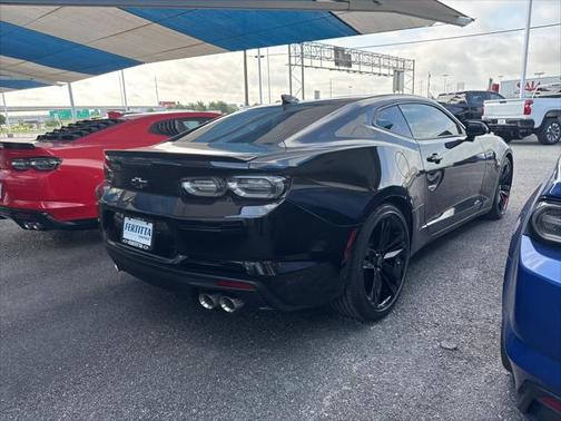 2022 Chevrolet Camaro RWD Coupe LT1