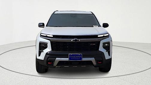Polar White Tricoat 2026 Chevrolet Traverse AWD Z71
