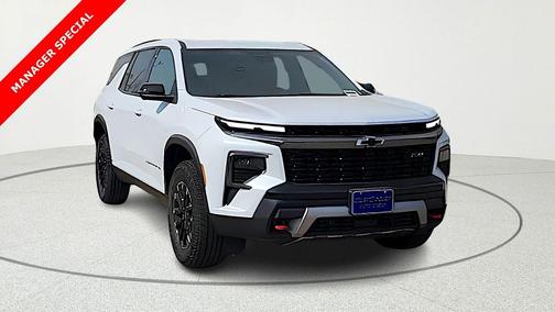 Polar White Tricoat 2026 Chevrolet Traverse AWD Z71