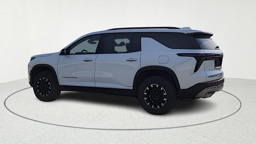 Polar White Tricoat 2026 Chevrolet Traverse AWD Z71