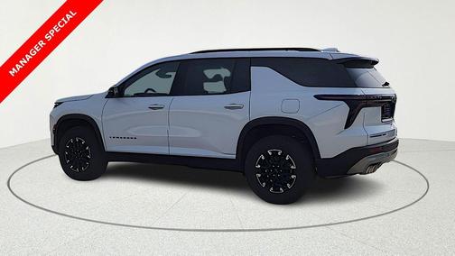 Polar White Tricoat 2026 Chevrolet Traverse AWD Z71