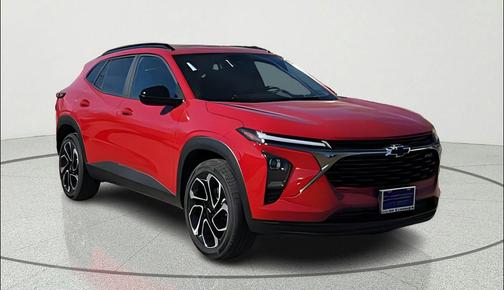 Apex Red 2026 Chevrolet Trax FWD 2RS