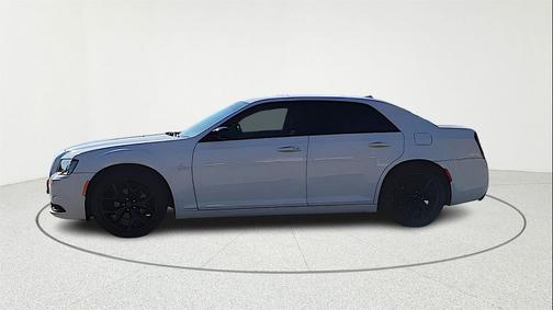 2022 Chrysler 300 Touring