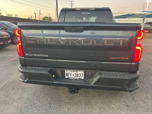 2020 Chevrolet Silverado 1500 Custom