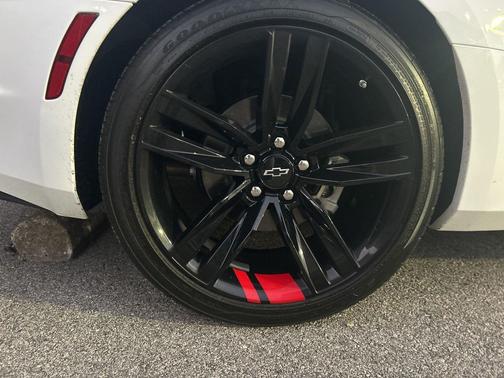 2022 Chevrolet Camaro RWD Coupe LT1