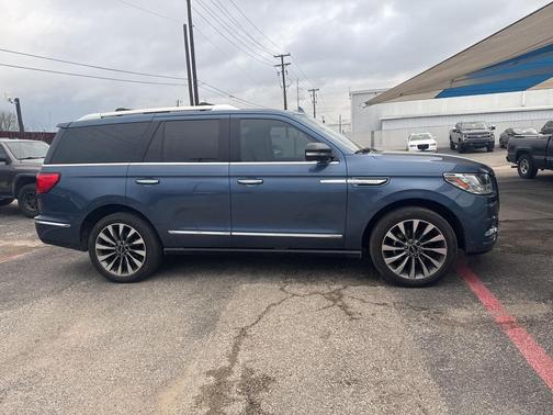 2019 Lincoln Navigator Select