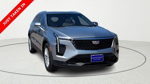 2024 Cadillac XT4 Luxury