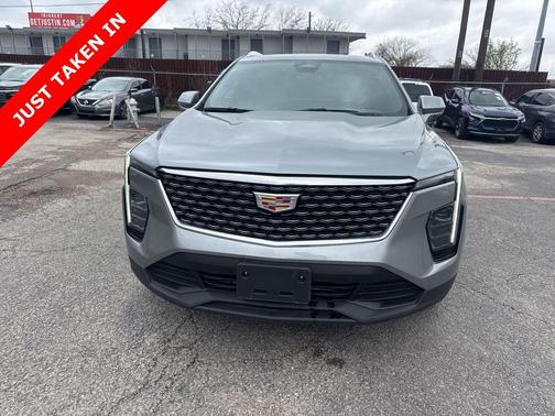 2024 Cadillac XT4 Luxury