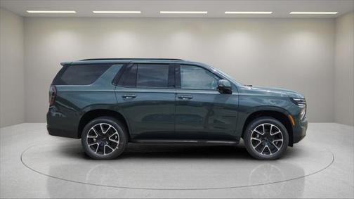 2025 Chevrolet Tahoe 4WD RST
