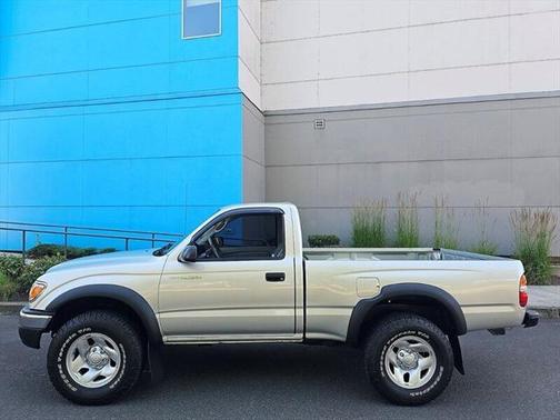 2004 Toyota Tacoma Base