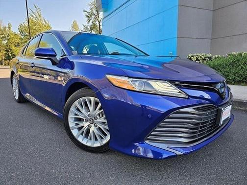 2018 Toyota Camry Hybrid XLE