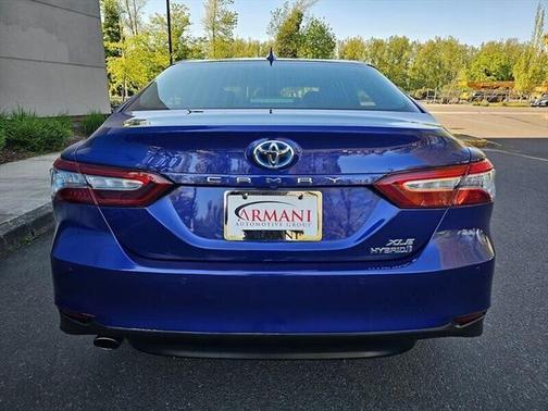 2018 Toyota Camry Hybrid XLE