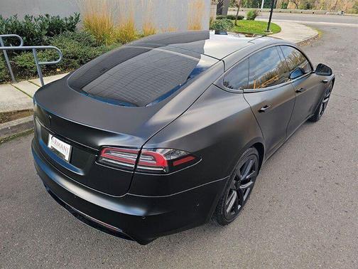 2023 Tesla Model S AWD w/ Matte Black Wrap
