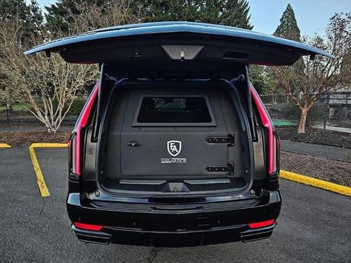 2023 Cadillac Escalade ESV Sport Platinum