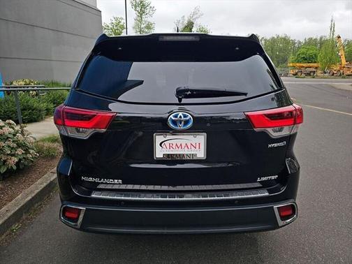2019 Toyota Highlander Hybrid Platinum