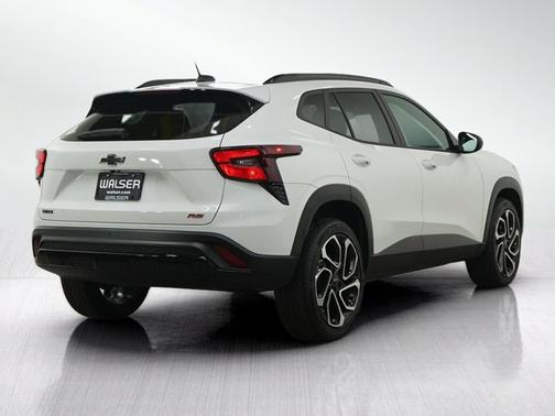White 2025 Chevrolet Trax 2RS