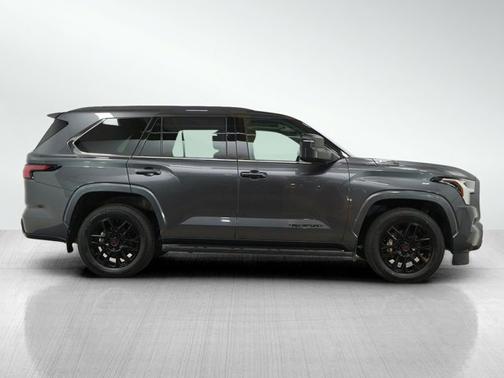 2023 Toyota Sequoia SR5