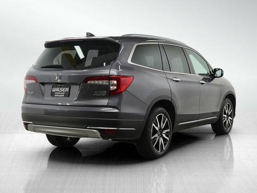 2022 Honda Pilot Touring 8-Passenger