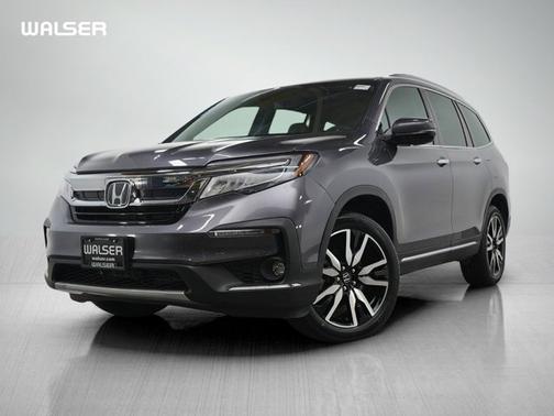 2022 Honda Pilot Touring 8-Passenger