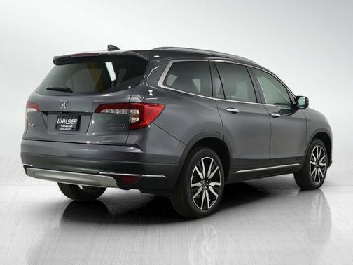 2022 Honda Pilot Touring 7-Passenger