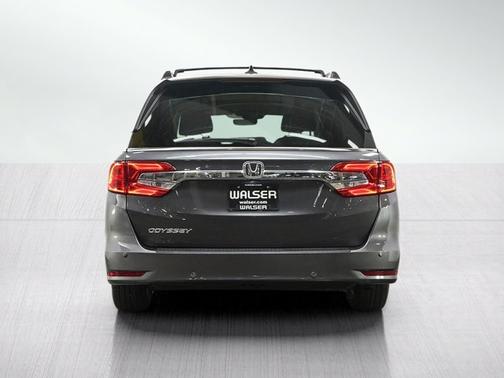 White 2018 Honda Odyssey EX-L