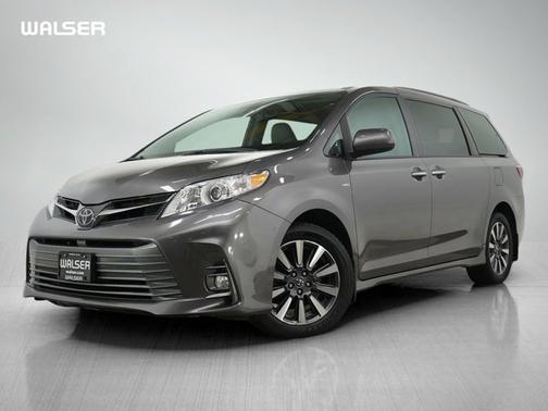 2018 Toyota Sienna XLE Premium