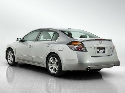 2011 Nissan Altima 3.5 SR