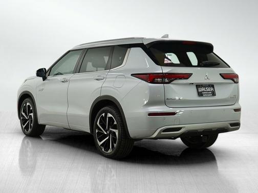 2023 Mitsubishi Outlander PHEV SEL