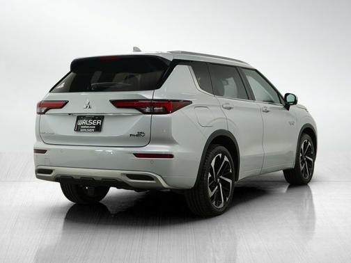 2023 Mitsubishi Outlander PHEV SEL