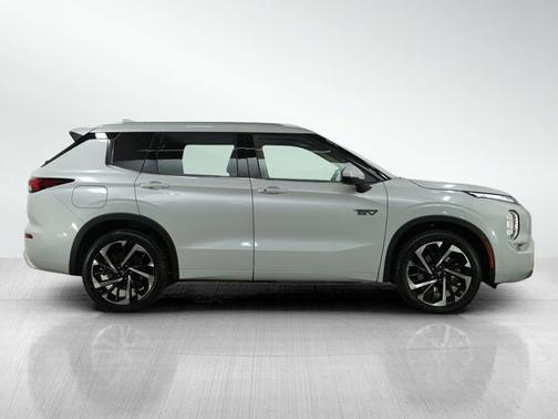 2023 Mitsubishi Outlander PHEV SEL