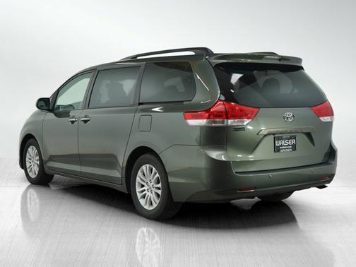 2014 Toyota Sienna XLE