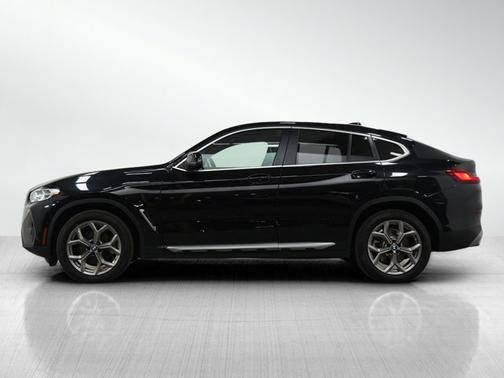 2022 BMW X4 xDrive30i