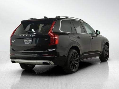 2018 Volvo XC90 T6 Momentum