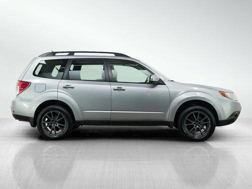 Silver 2013 Subaru Forester 2.5X Premium